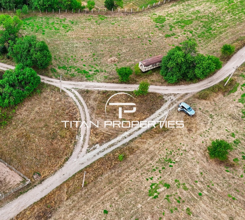 Продава ПАРЦЕЛ в град София, с. Железница - 706 кв.м / 45 500 € » 88 990.27 лв., ТИТАН ПРОПЪРТИС ПРОДАЖБИ