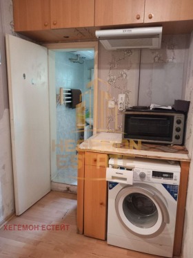 Studio Vâzrajdane 1, Varna