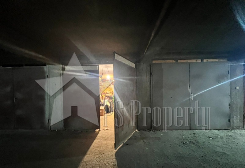 Na prodej  Garáž Stara Zagora , Centar , 33 m2 | 34195524 - obraz [2]
