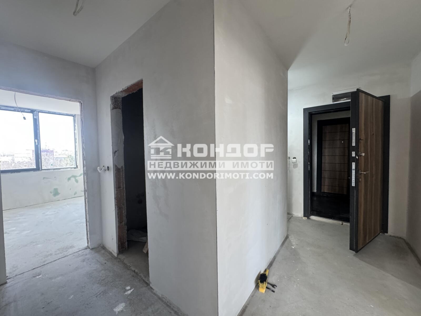 Продава МНОГОСТАЕН, гр. Пловдив, Остромила, снимка 3 - Апартаменти - 52664078