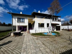 Huis Ovtsjarovo, regio Dobritsj