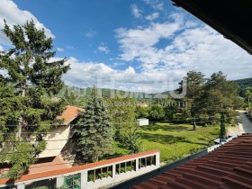 Dom Nowi Iskar, Sofia