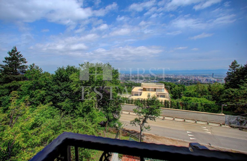 Продава  2-стаен, град София, Симеоново •  155 000 EUR • ID 53635338 — holmes.bg - [1] 