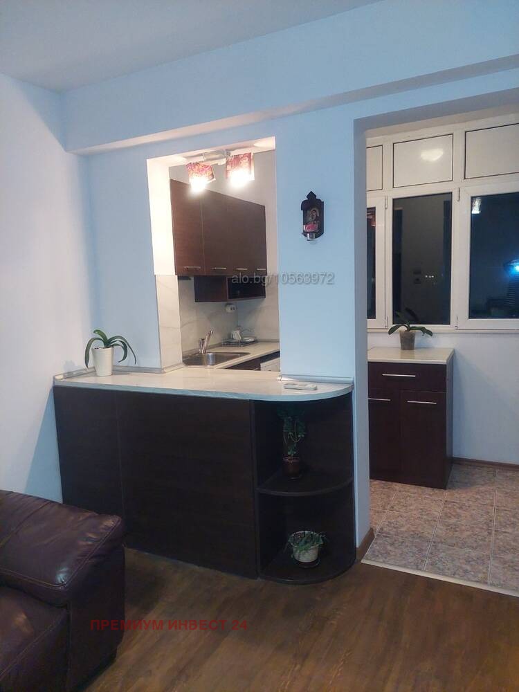 En venta  2 dormitorios Plovdiv , Vastanicheski , 65 metros cuadrados | 64529819 - imagen [3]