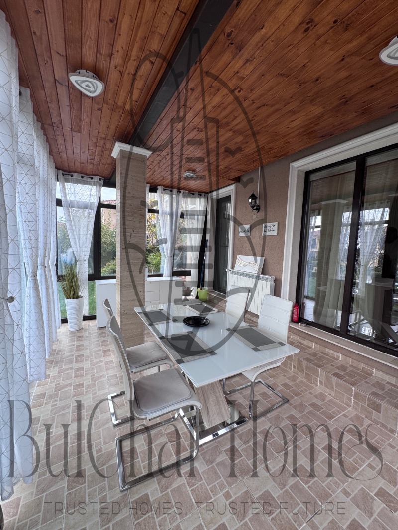 Продава КЪЩА, гр. Поморие, област Бургас, снимка 2 - Къщи - 52392075