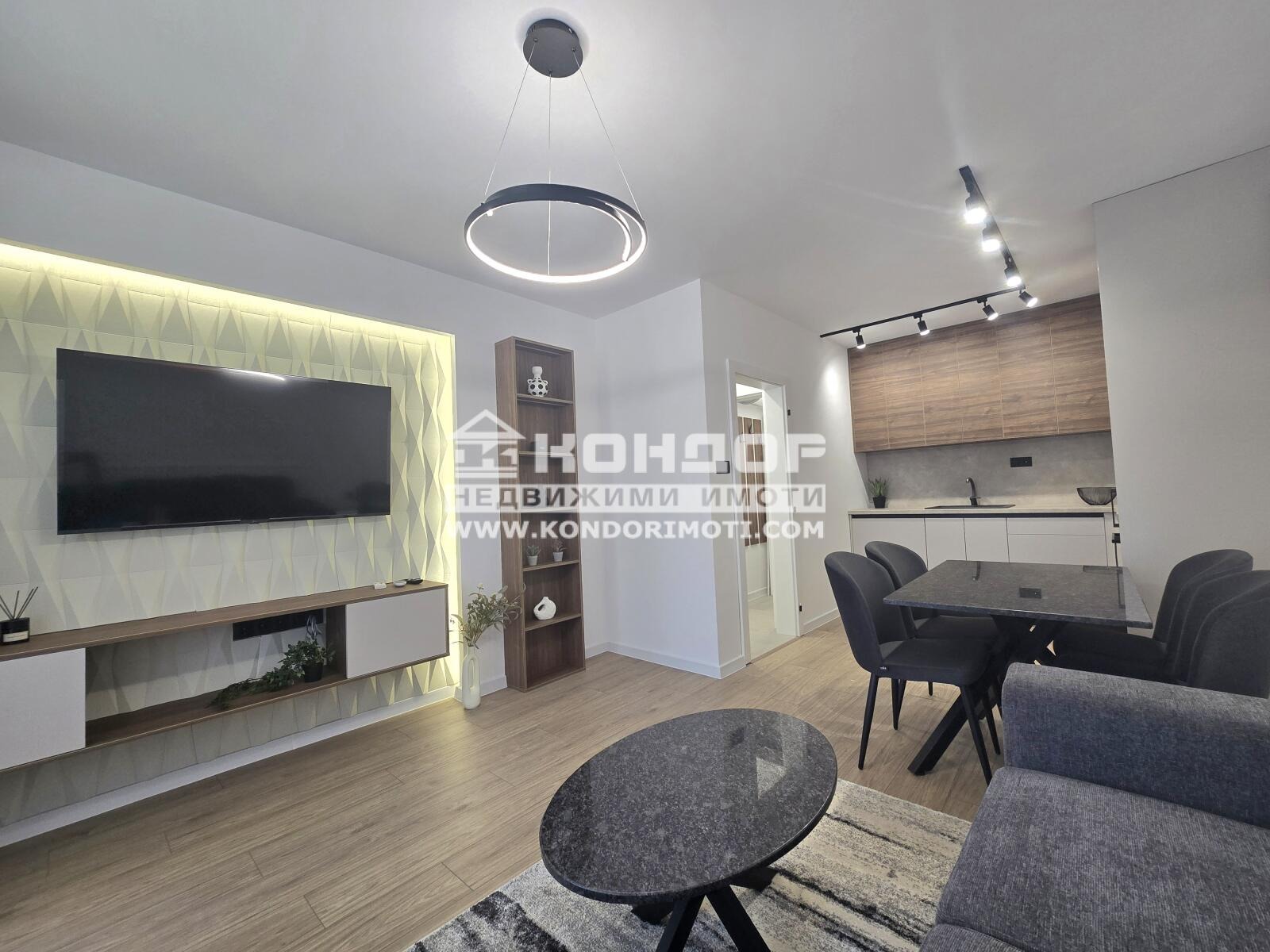 Продава 2-СТАЕН, гр. Пловдив, Христо Смирненски