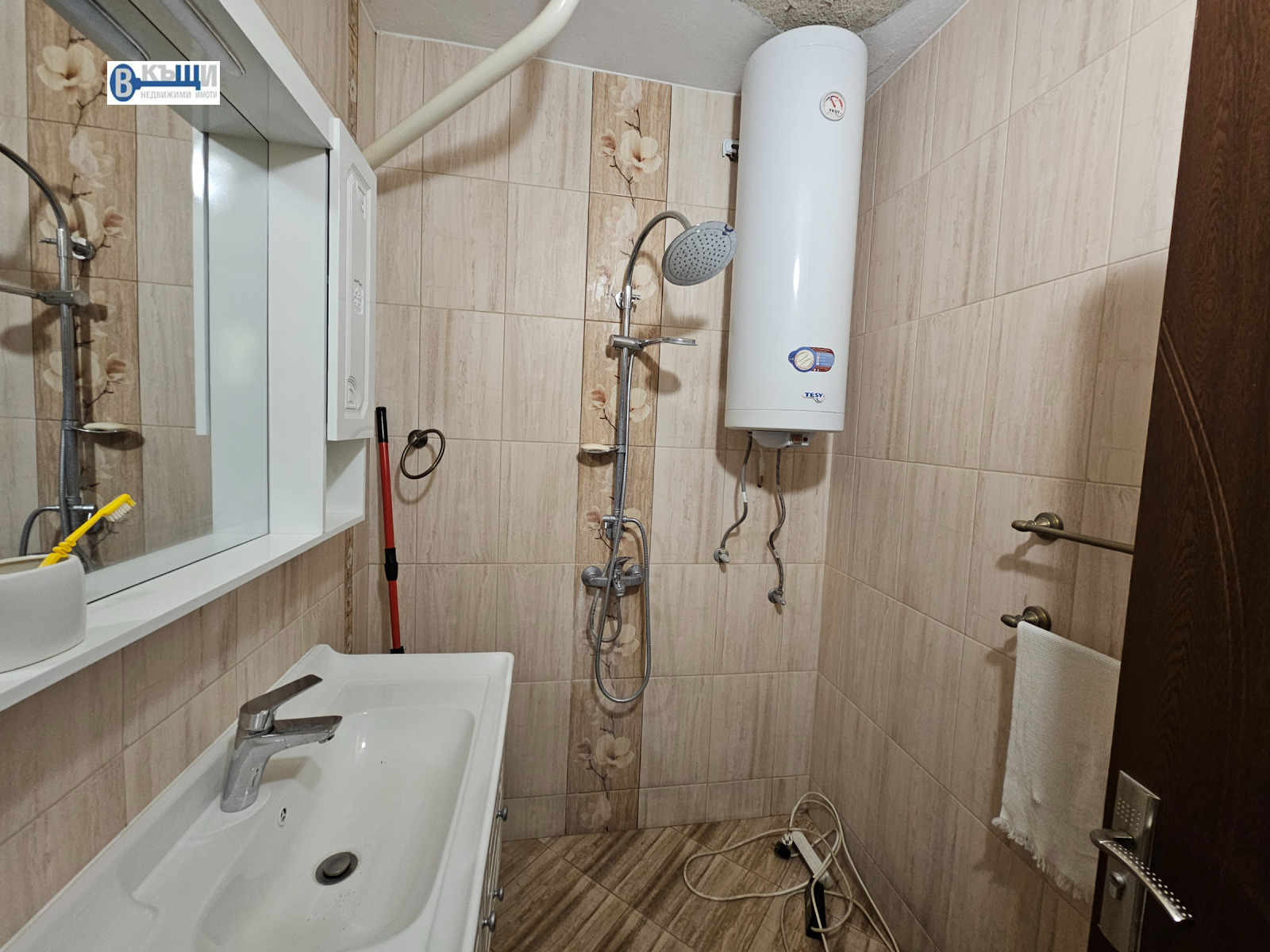 Продава 3-СТАЕН, гр. Велико Търново, Колю Фичето, снимка 8 - Апартаменти - 54939131