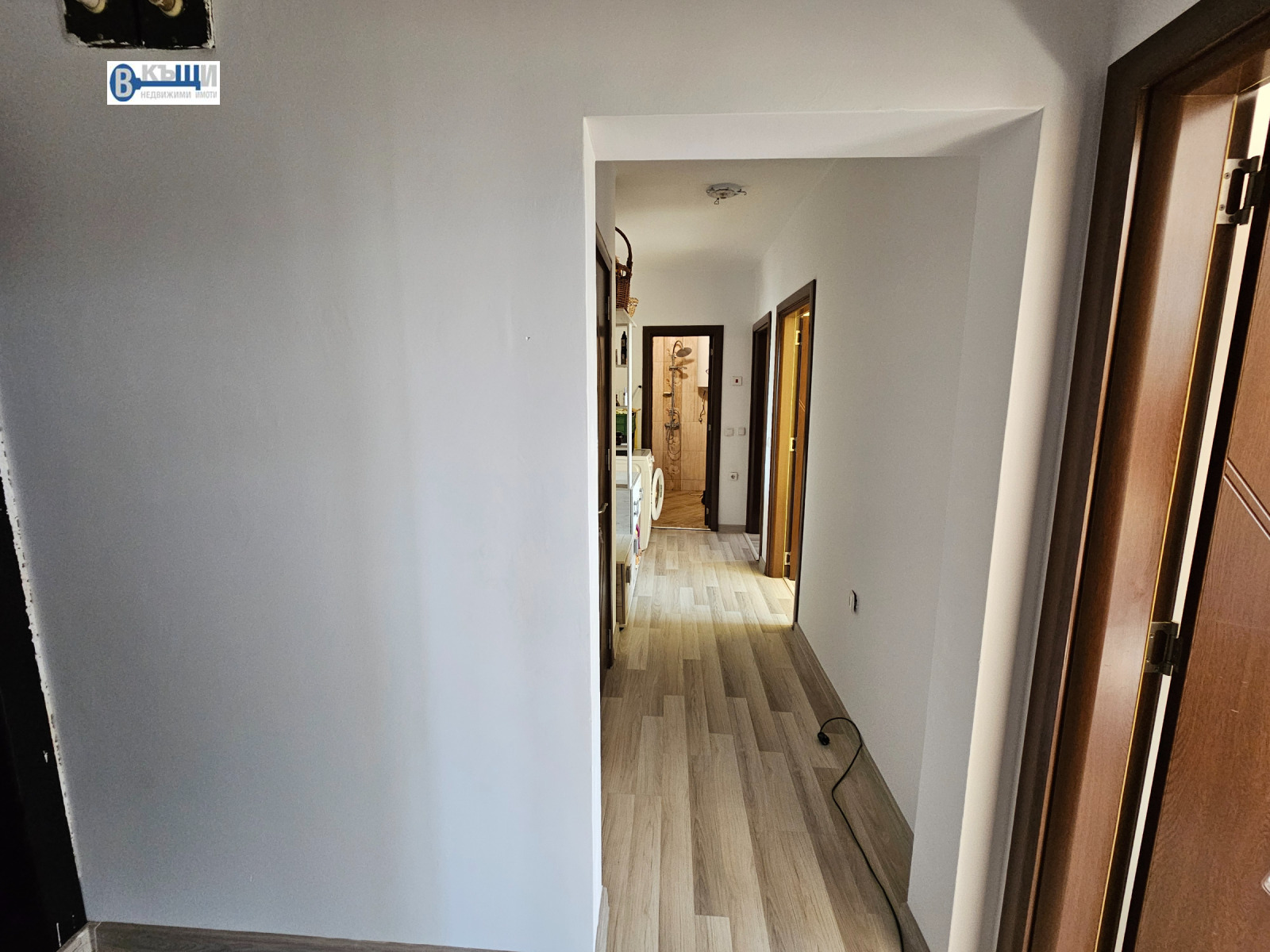 Продава 3-СТАЕН, гр. Велико Търново, Колю Фичето, снимка 4 - Апартаменти - 54939131