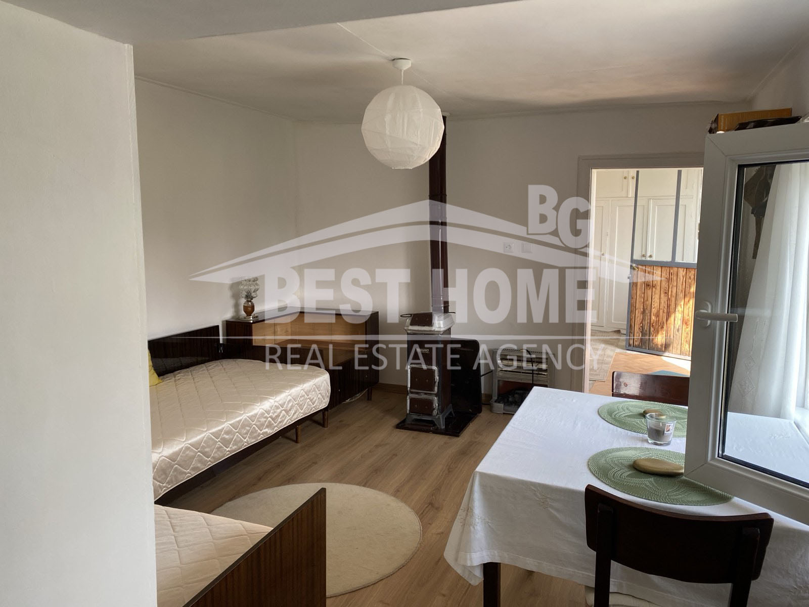 Продава КЪЩА, с. Дъбравино, област Варна, снимка 2 - Къщи - 53922661