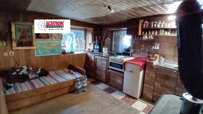 Продава КЪЩА, с. Поповяне, област София област, снимка 3 - Къщи - 48968428