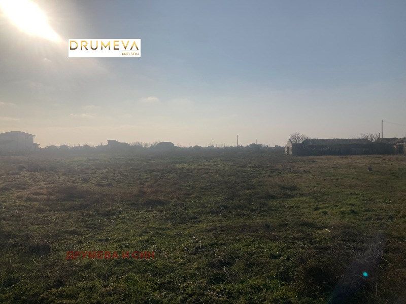 En venta  Trama región Dóbrich , Topola , 3440 metros cuadrados | 70396577 - imagen [4]