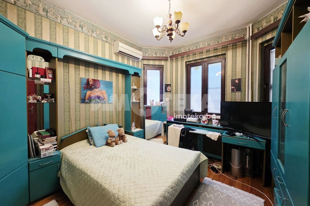Продава 3-СТАЕН, гр. София, Център, снимка 2 - Апартаменти - 56192226