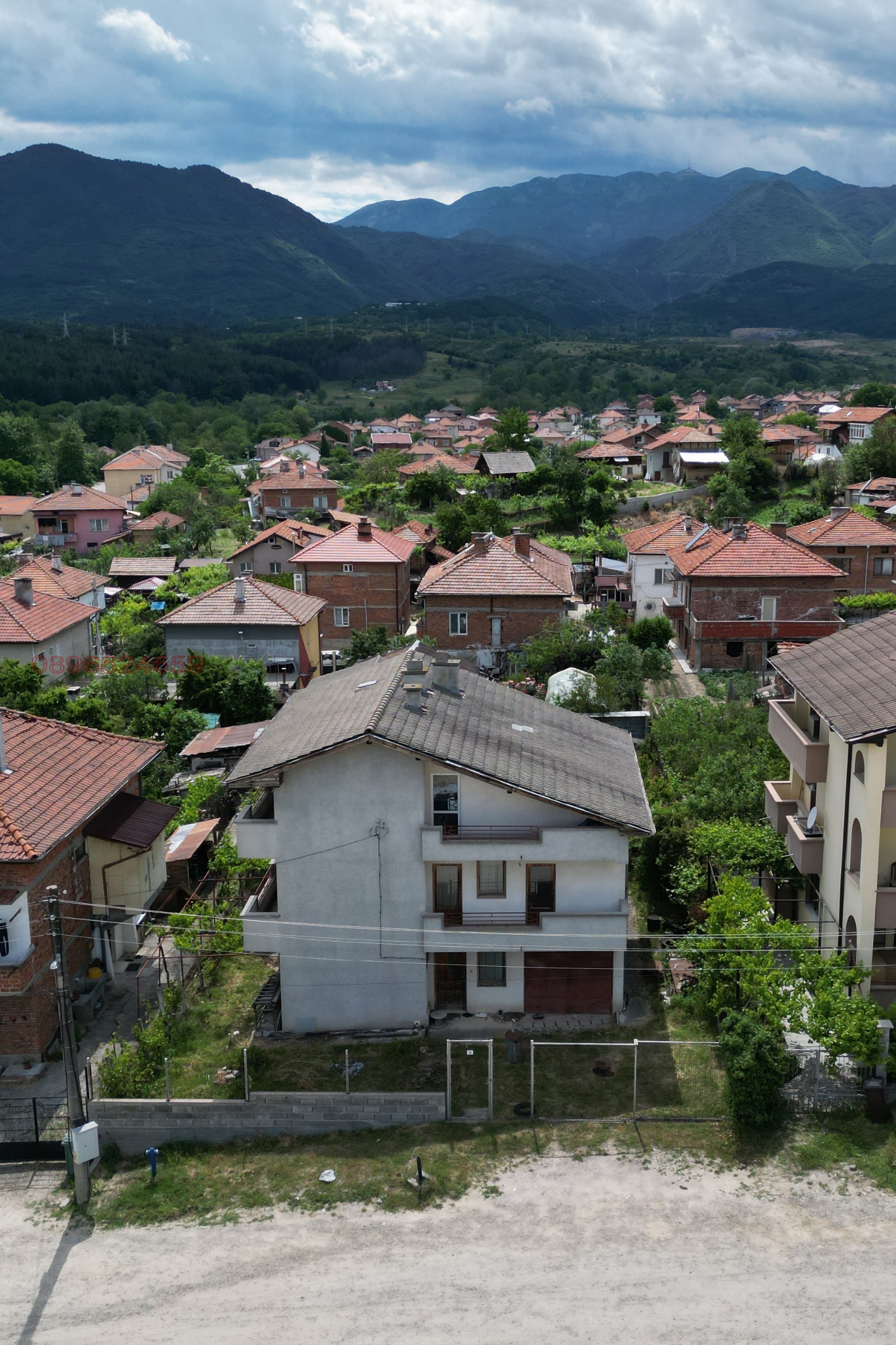 Продава КЪЩА, с. Борово, област Благоевград