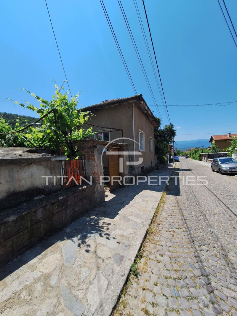 Продава КЪЩА в област Пазарджик, гр. Брацигово - 158 кв.м / 52 000 € » 101 703.16 лв., ТИТАН ПРОПЪРТИС ПРОДАЖБИ ПЛОВДИВ