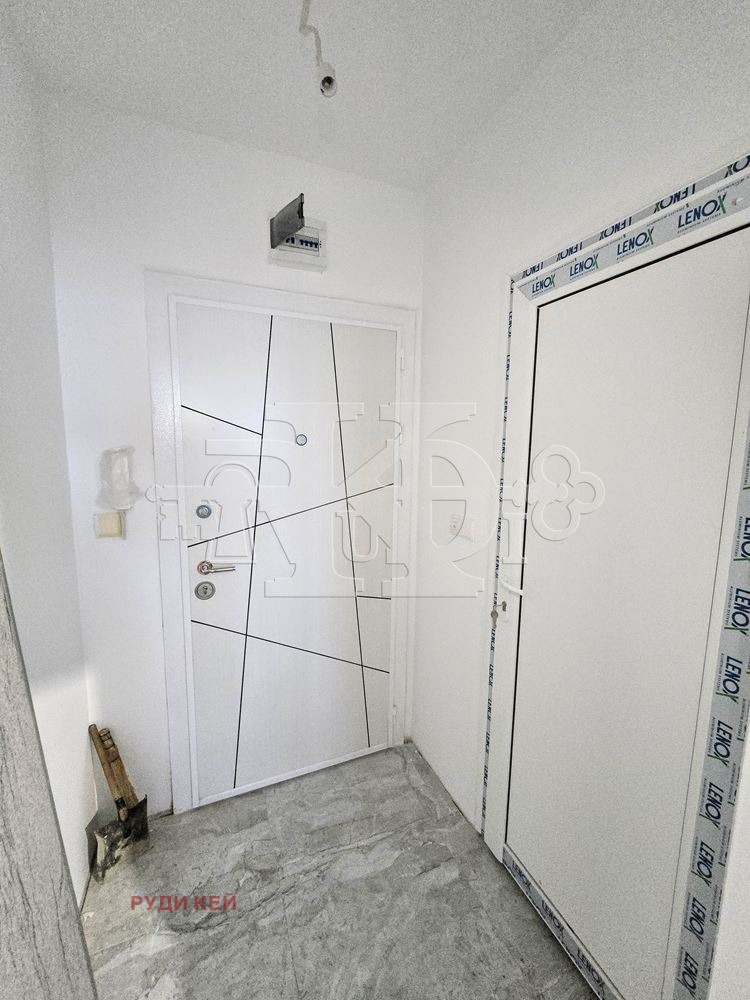 Eladó  Stúdió Varna , Vladislav Varnencsik 1 , 35 négyzetméter | 40221786 - kép [8]