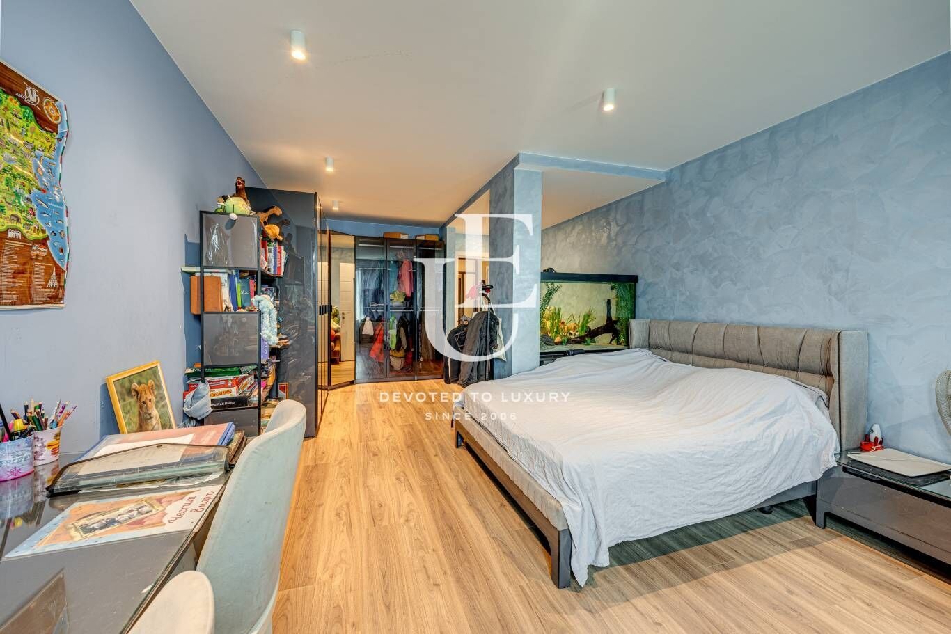 Продава  3-стаен град София , Център , 110 кв.м | 31055414
