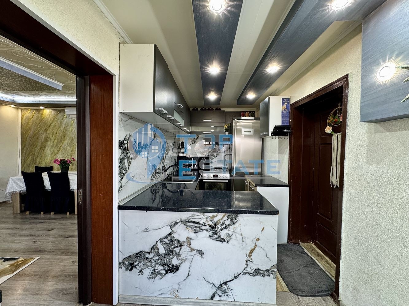 Продава КЪЩА, гр. Полски Тръмбеш, област Велико Търново, снимка 5 - Къщи - 53861913