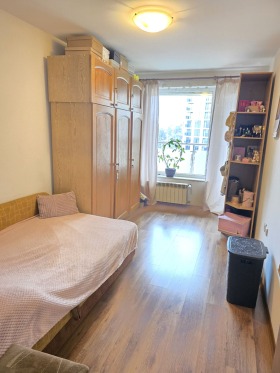 2 Schlafzimmer Zentar, Sofia 8