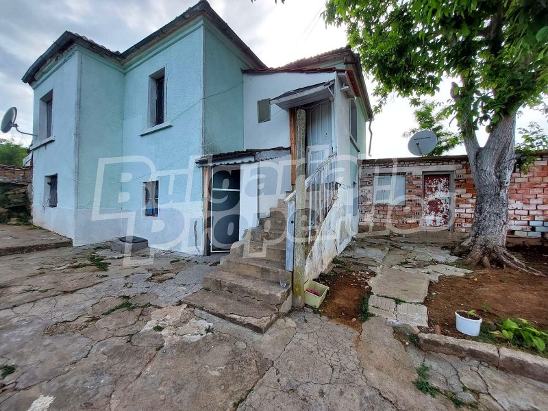 Продава  Къща, област Ямбол, с. Малко Шарково • 13 800 EUR • ID 40356613 — holmes.bg - [1] 