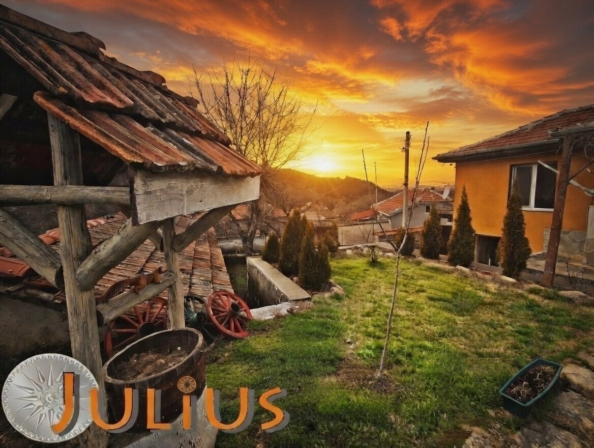 Продава КЪЩА, гр. Карлово, област Пловдив, снимка 7 - Къщи - 53650369