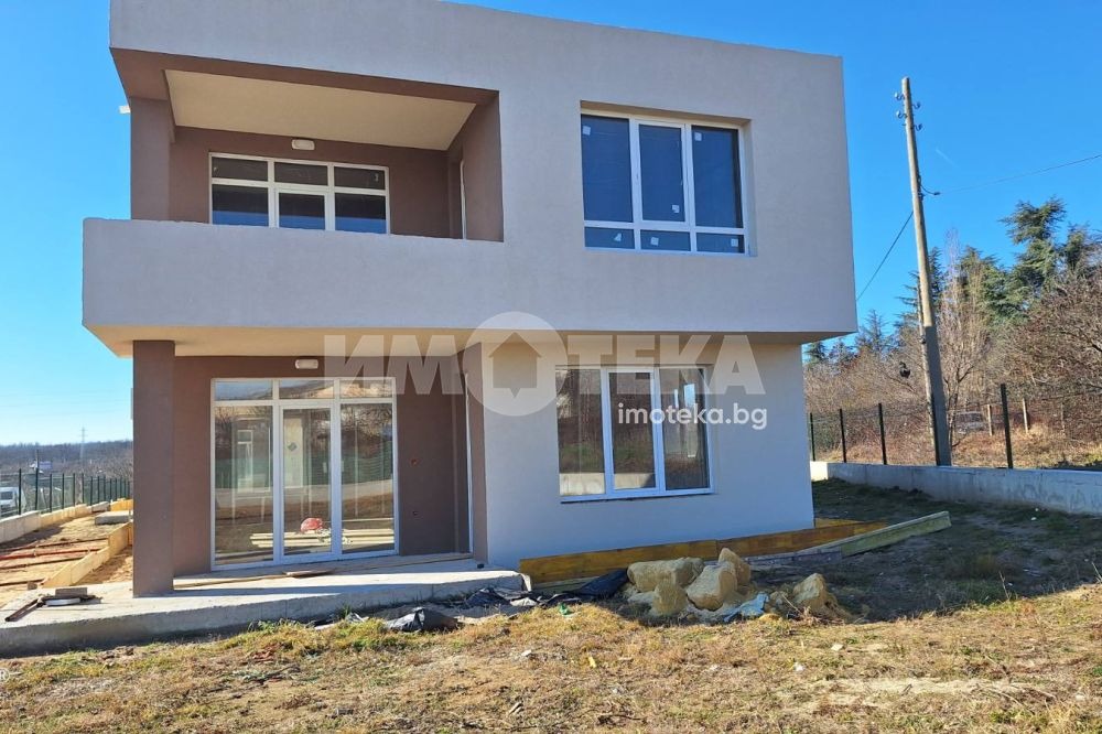 Продава КЪЩА, гр. Варна, м-т Боровец - юг, снимка 2 - Къщи - 43829109