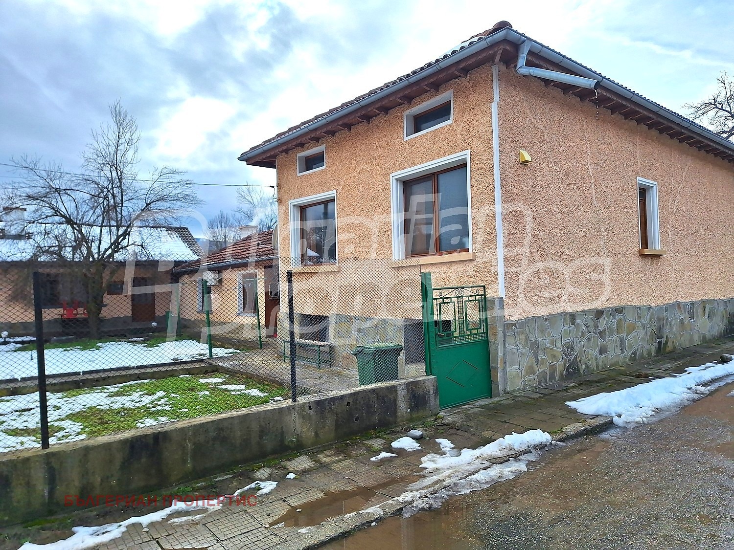 Продава КЪЩА, гр. Априлци, област Ловеч, снимка 7 - Къщи - 53643509