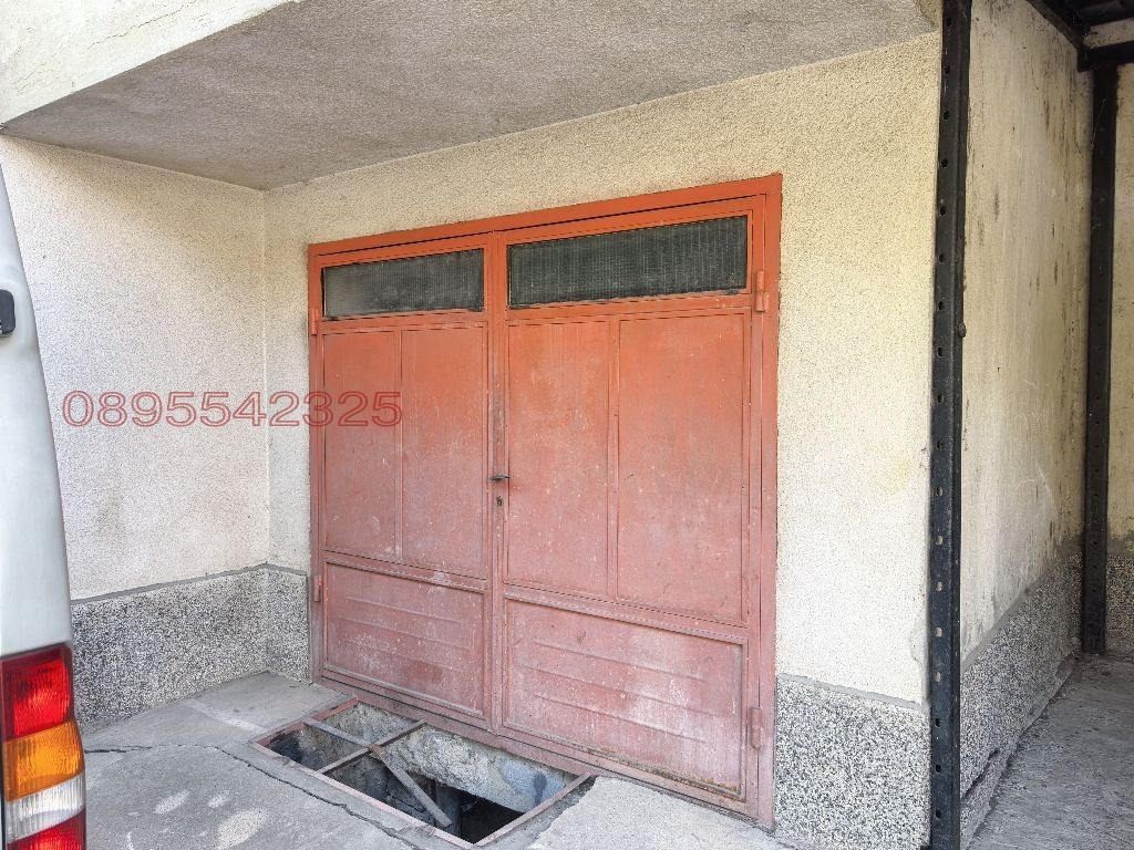 Продава ГАРАЖ, ПАРКОМЯСТО, гр. Ловеч, Център, снимка 5 - Гаражи и паркоместа - 54791567