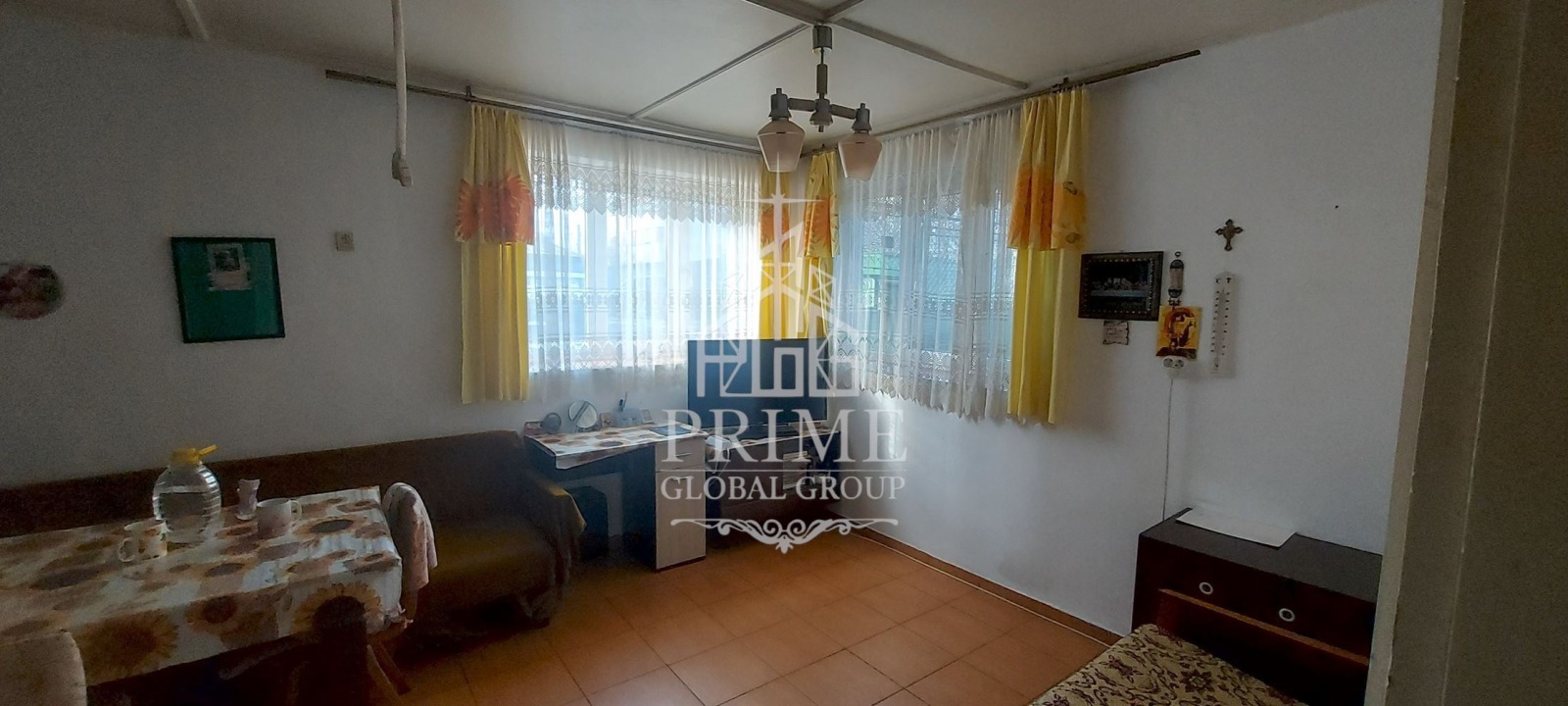 Продава КЪЩА, гр. Айтос, област Бургас, снимка 2 - Къщи - 55186823