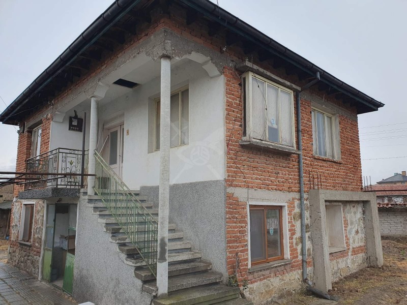 Продава КЪЩА в област Пловдив, с. Черноземен - 140 кв.м / 82 000 € » 160 378.06 лв., ЕКС НВД ПЛОВДИВ ООД