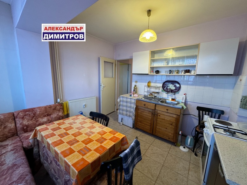 Продава  2-стаен град Русе , Възраждане , 62 кв.м | 13581343 - изображение [2]