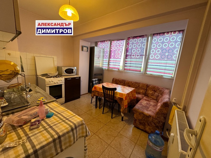 Te koop  1 slaapkamer Ruse , Vazrazjdane , 62 m² | 13581343