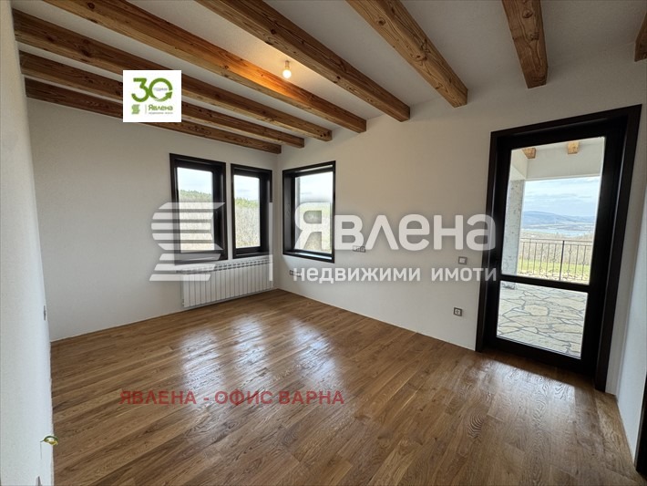 Продава КЪЩА, с. Средни колиби, област Велико Търново, снимка 13 - Къщи - 55906297