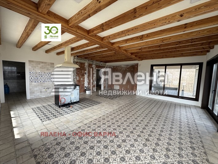 Продава КЪЩА, с. Средни колиби, област Велико Търново, снимка 7 - Къщи - 55906297
