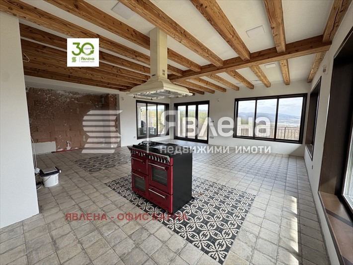 Продава КЪЩА, с. Средни колиби, област Велико Търново, снимка 6 - Къщи - 55906297