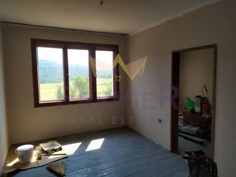 Продава КЪЩА, с. Осеново, област Варна, снимка 2 - Къщи - 52708589