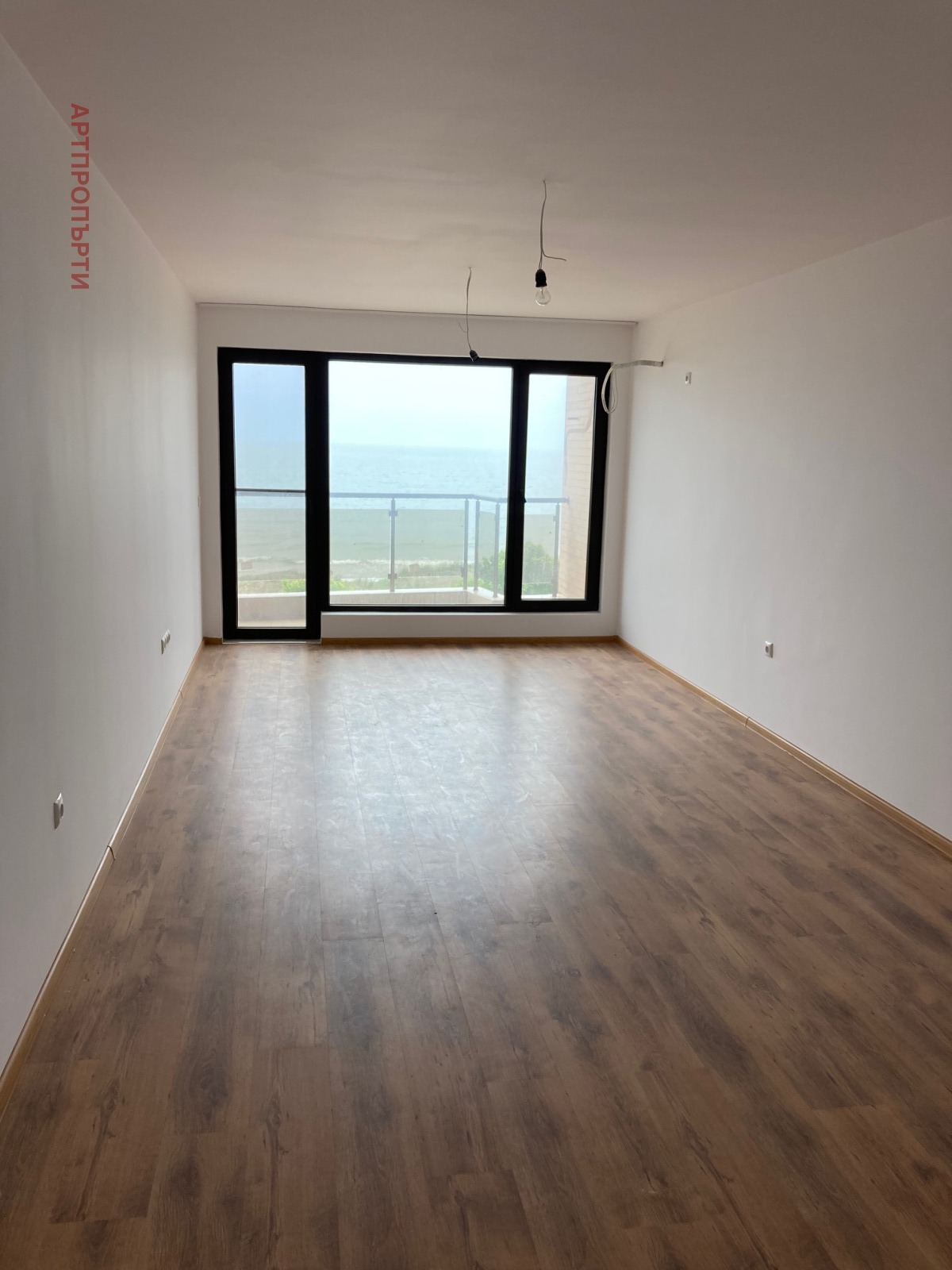 Продава 2-СТАЕН, гр. Поморие, област Бургас, снимка 2 - Апартаменти - 54684436