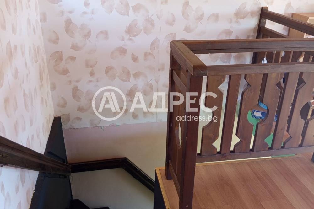 Продава КЪЩА, с. Осоица, област София област, снимка 12 - Къщи - 56125785