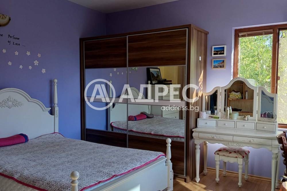 Продава КЪЩА, с. Осоица, област София област, снимка 11 - Къщи - 56125785