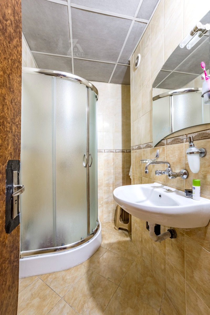 Продава 3-СТАЕН, гр. Перник, Изток, снимка 13 - Апартаменти - 52165315