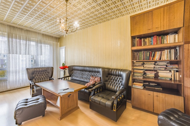 Продава 3-СТАЕН, гр. Перник, Изток, снимка 2 - Апартаменти - 52165315