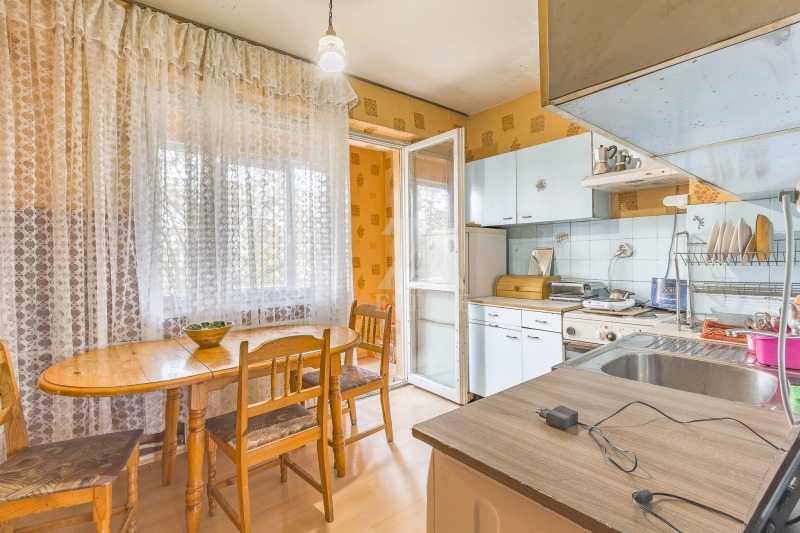 Продава 3-СТАЕН, гр. Перник, Изток, снимка 10 - Апартаменти - 52165315