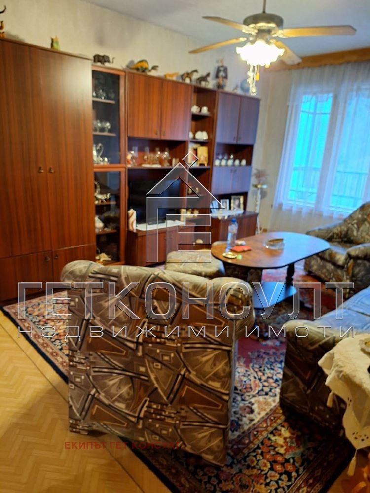 Продава 3-СТАЕН, гр. Чепеларе, област Смолян, снимка 2 - Апартаменти - 52692330