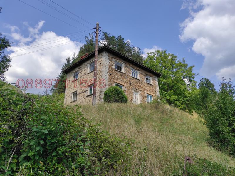 Продава КЪЩА, с. Остри пазлак, област Смолян