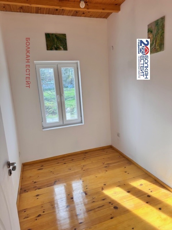 Продава КЪЩА, с. Ново село, област Велико Търново, снимка 6 - Къщи - 52467341