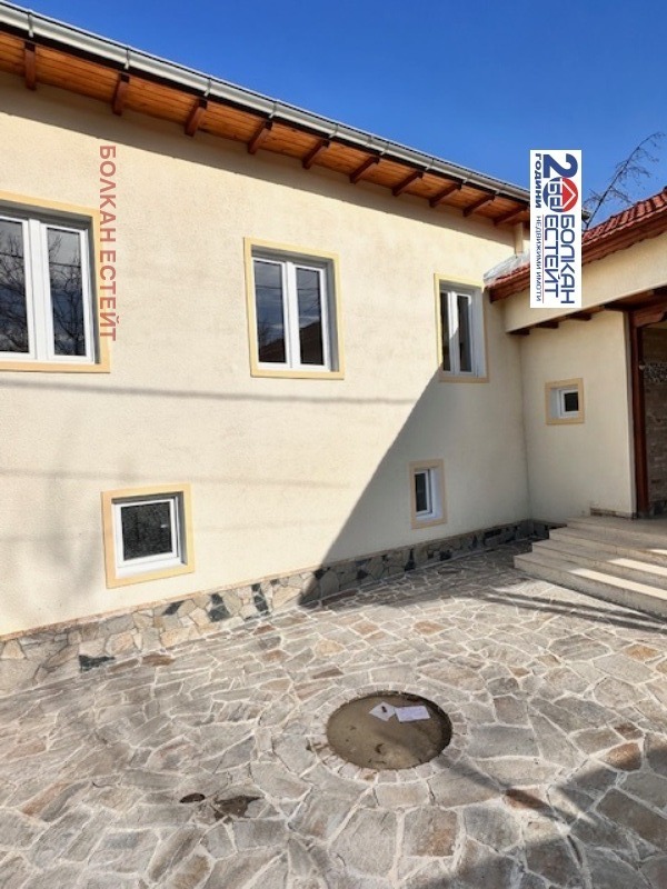 Продава КЪЩА, с. Ново село, област Велико Търново, снимка 2 - Къщи - 52467341