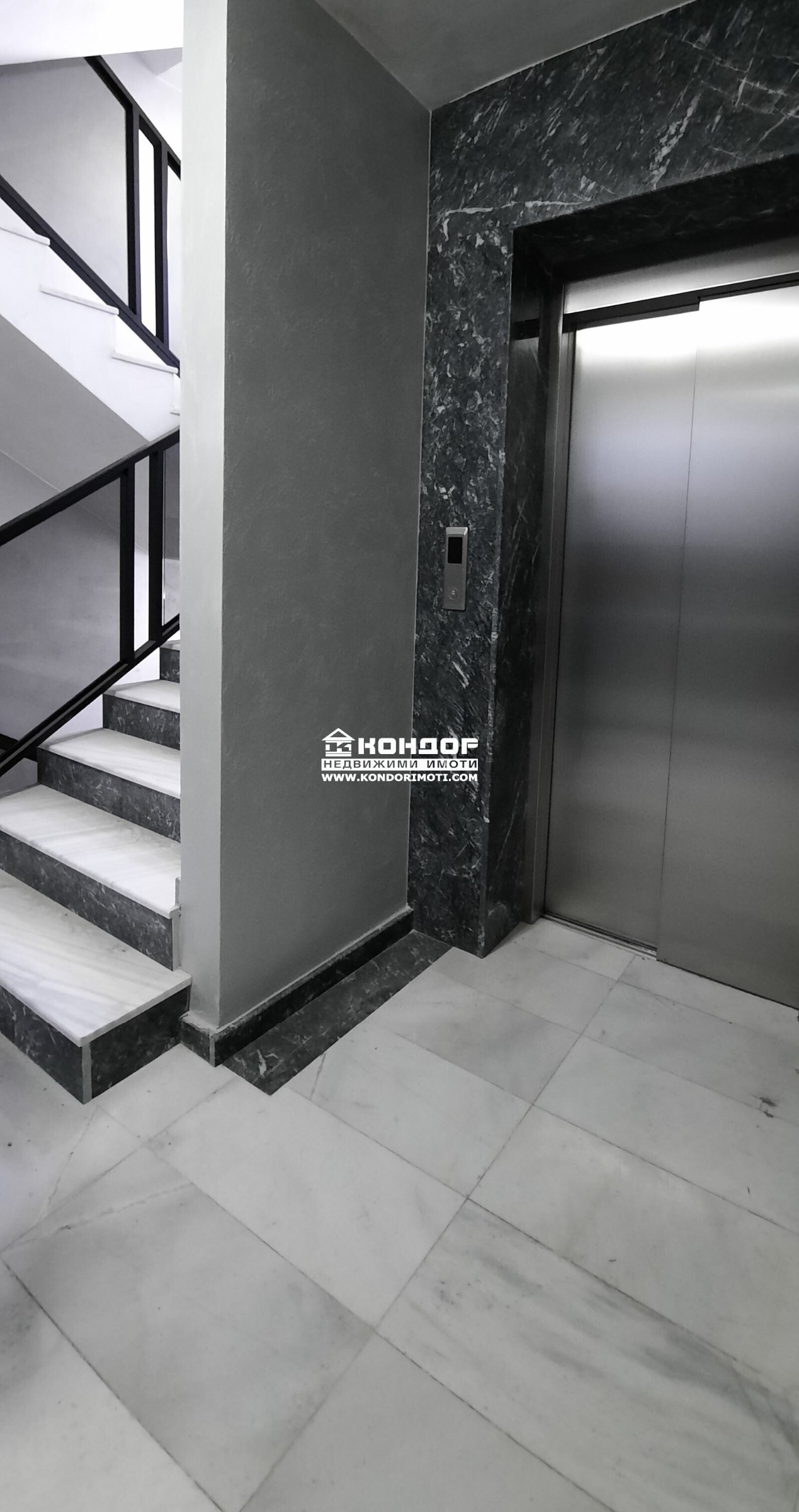 Продава 3-СТАЕН, гр. Пловдив, Въстанически, снимка 2 - Апартаменти - 49955677