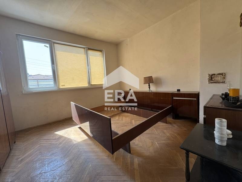 Продава 3-СТАЕН, гр. Силистра, Център, снимка 2 - Апартаменти - 51649409