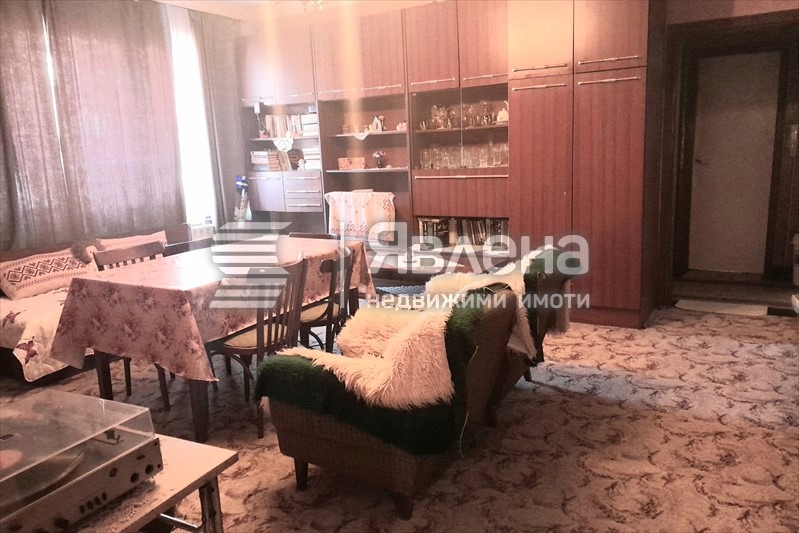 Продава 3-СТАЕН, гр. Чепеларе, област Смолян, снимка 2 - Апартаменти - 54129924