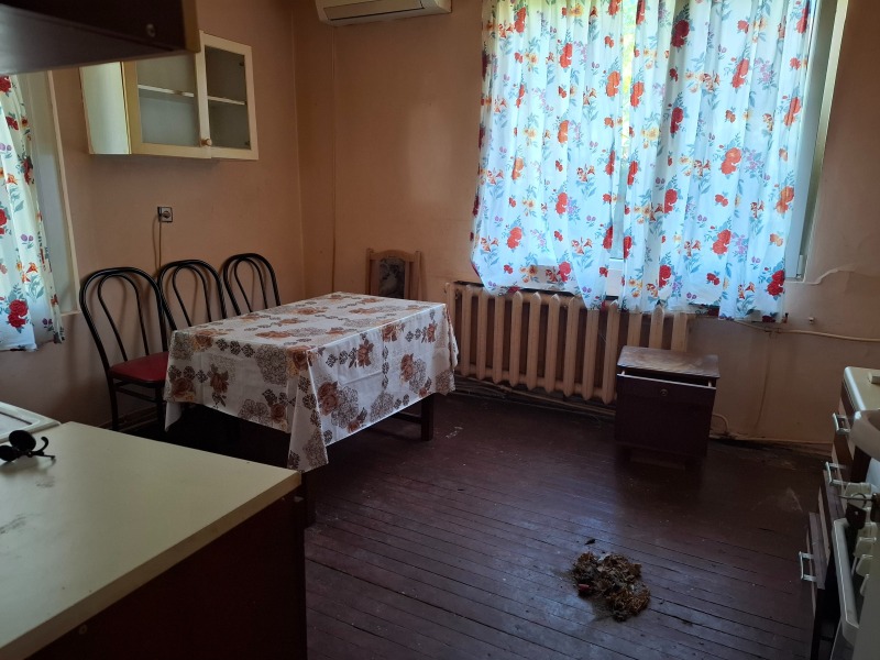 Продава  Етаж от къща град София , Красно село , 70 кв.м | 56137885 - изображение [4]