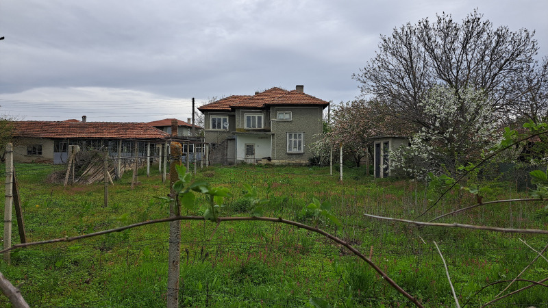Продава  Къща област Варна , гр. Провадия , село на 7 км от Провадия, 120 кв.м | 18708238 - изображение [3]